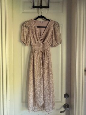 SO Cream Floral Midi Dress with Puff Sleeves